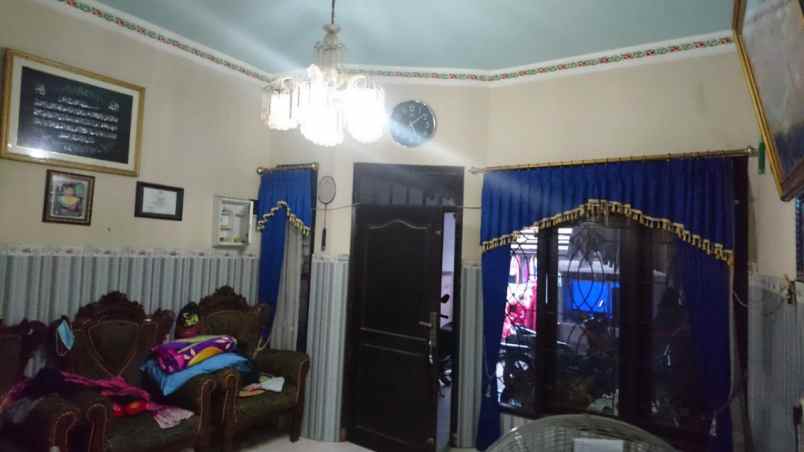dijual rumah lidah wetan