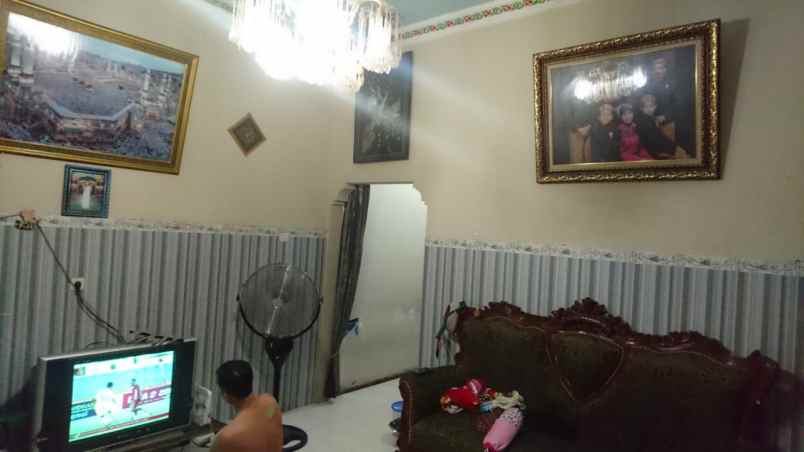dijual rumah lidah wetan