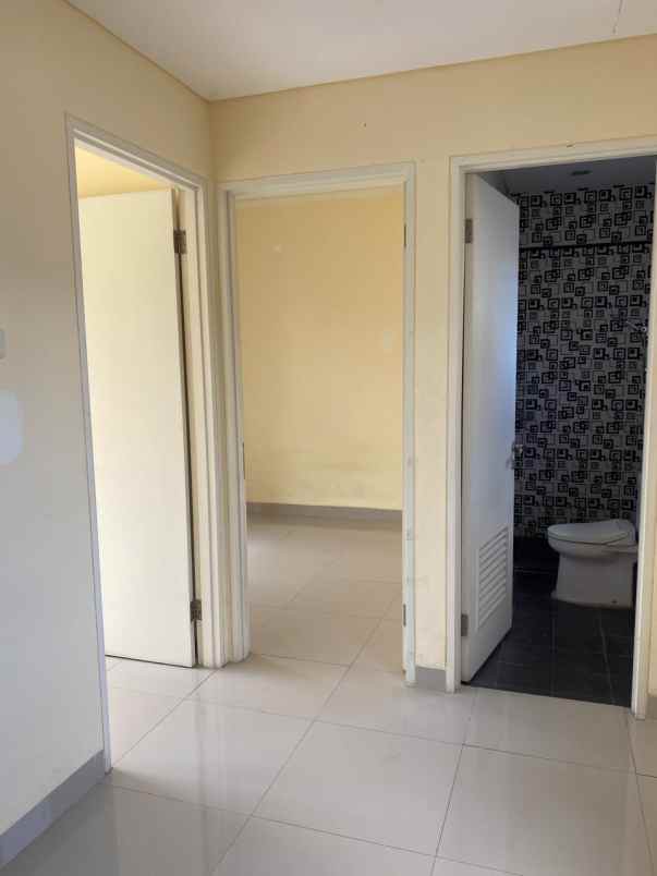 dijual rumah limo depok jawa barat