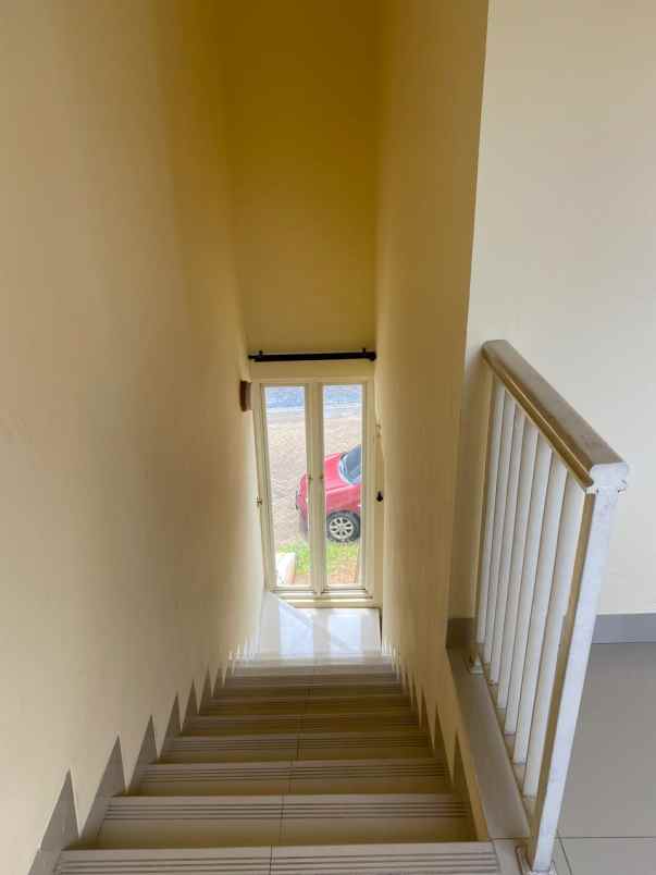 dijual rumah limo depok jawa barat