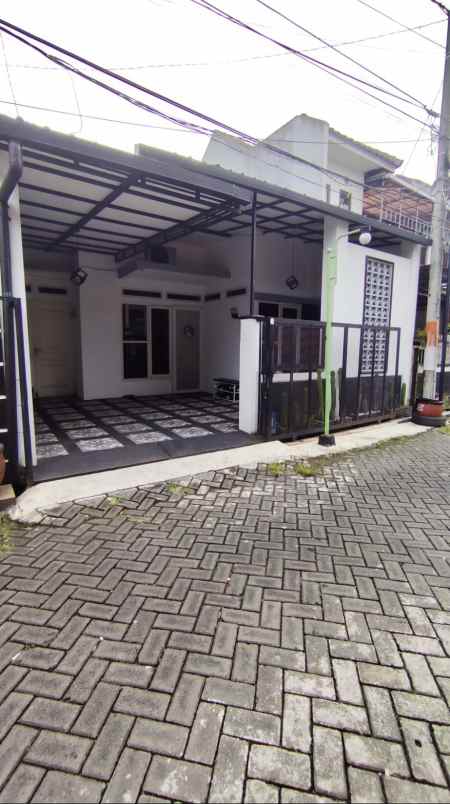 dijual rumah lokasi pandanwangi sulfat kota malang