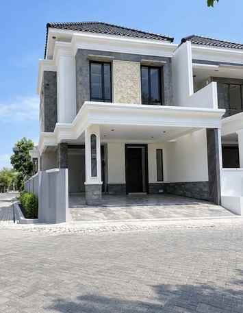 dijual rumah manyar