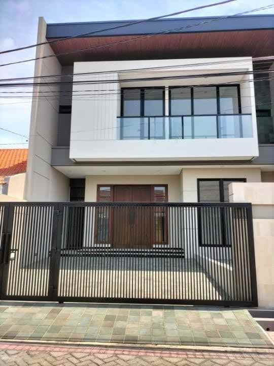 dijual rumah manyar jaya