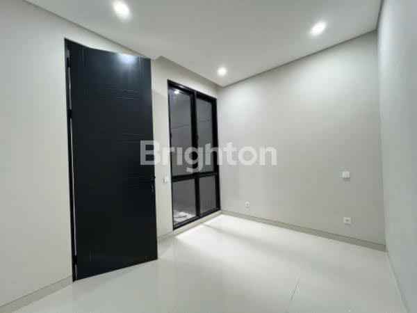 dijual rumah manyar kertoadi