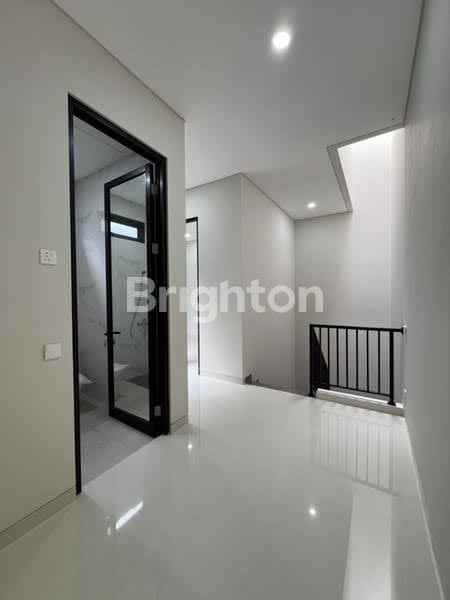 dijual rumah manyar kertoadi