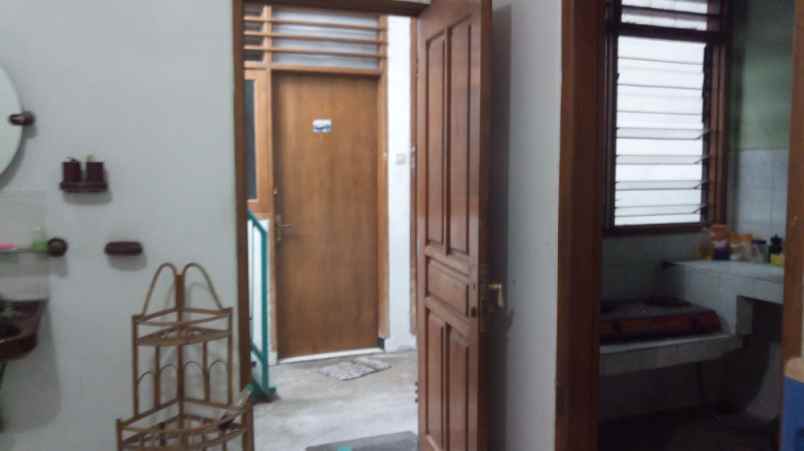 dijual rumah medokan asri