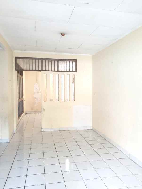 dijual rumah metland menteng cakung