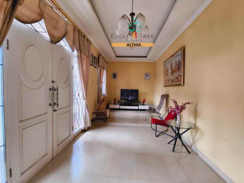 dijual rumah metro permata