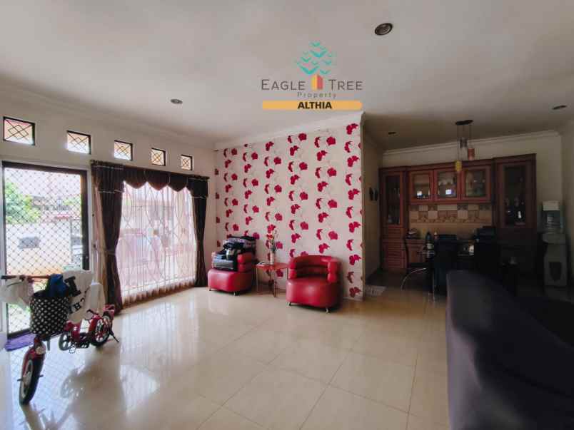 dijual rumah metro permata