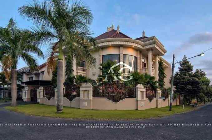 dijual rumah mewah di araya