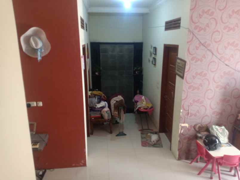 dijual rumah mewah komplek sariwangi 7 menit polban