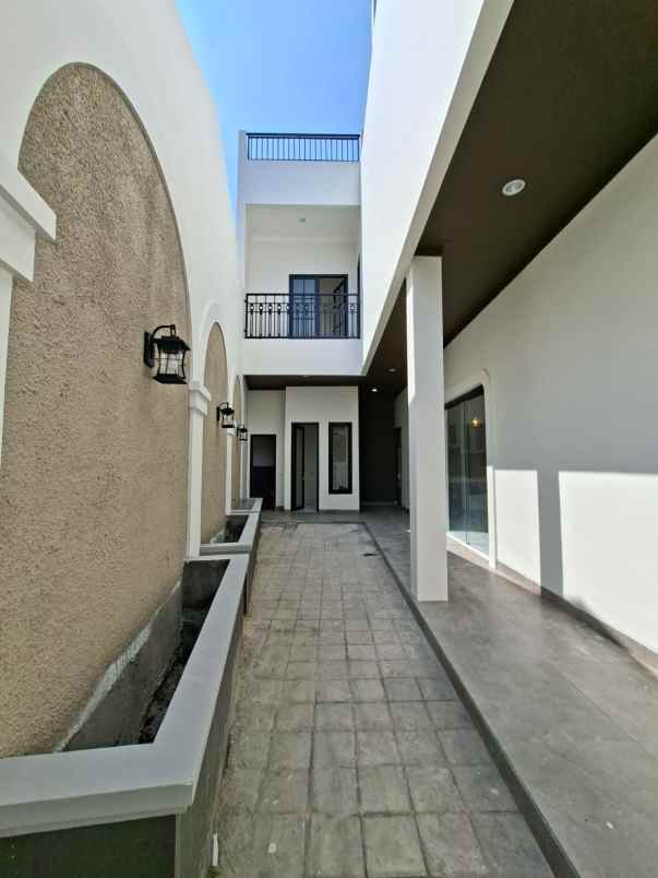 dijual rumah minimalis baru lokasi sawojajar