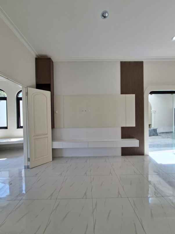 dijual rumah minimalis baru lokasi sawojajar