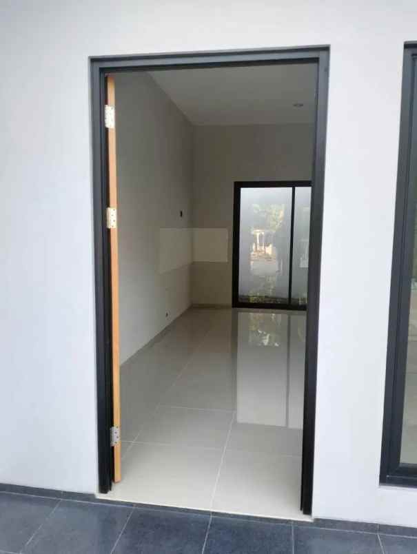 dijual rumah minimalis di cinere limo depok