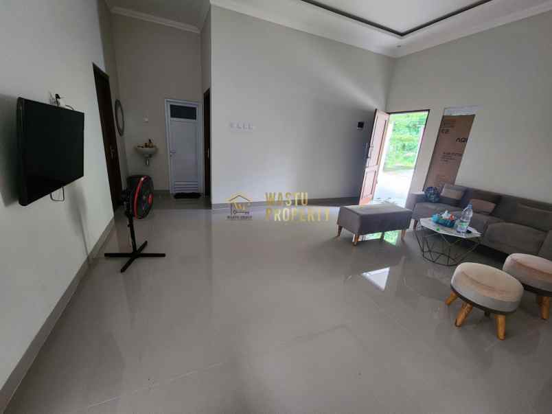 dijual rumah moyudan sleman