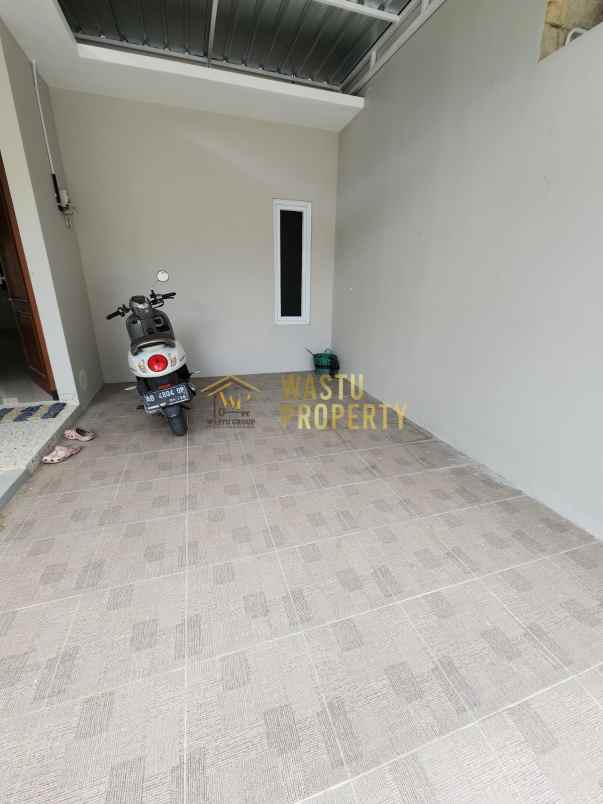 dijual rumah moyudan sleman