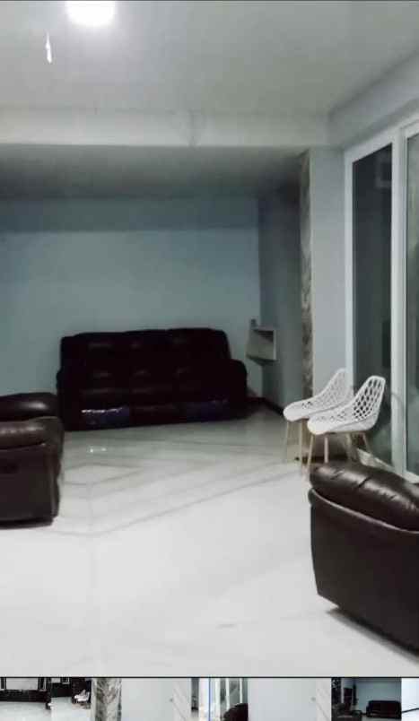 dijual rumah nginden