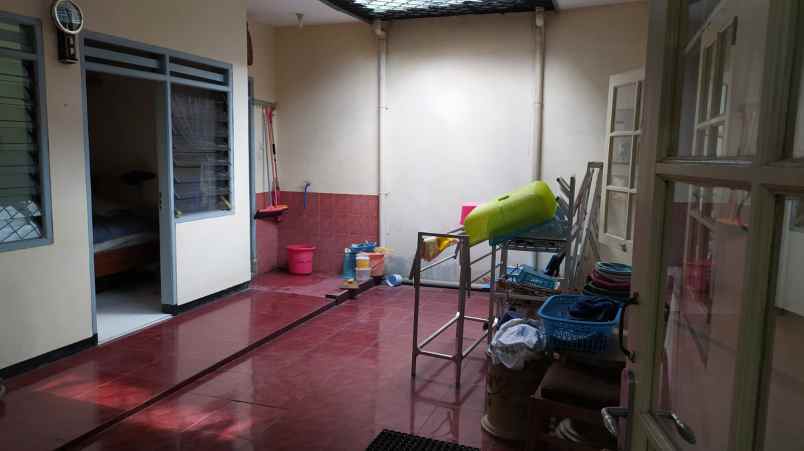 dijual rumah nirwana eksekutif