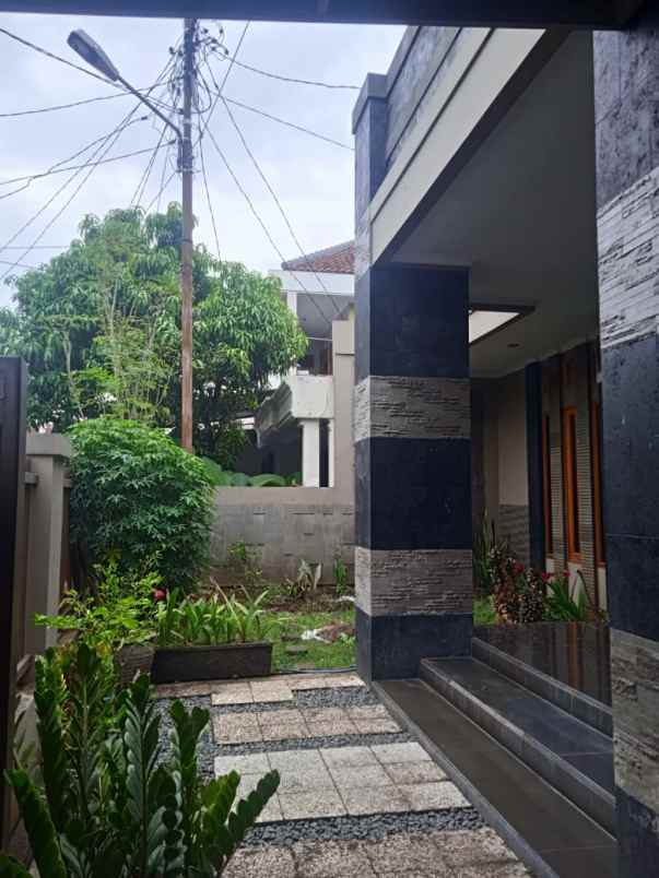 dijual rumah nusa indah jayaraga