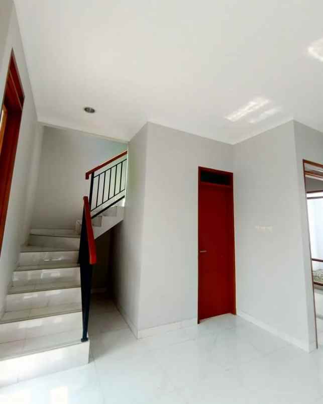 dijual rumah nyaman di bumi siliwangi