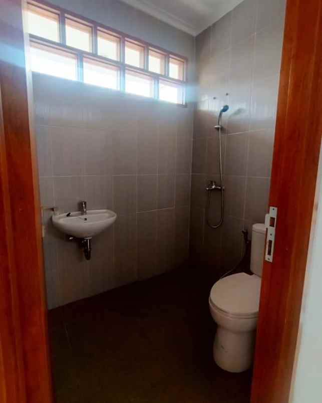 dijual rumah nyaman di bumi siliwangi