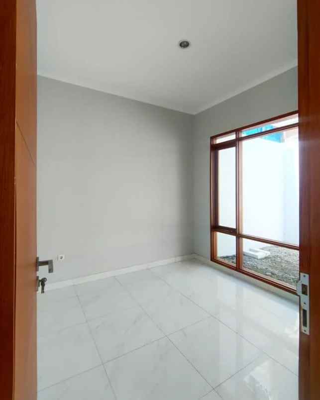 dijual rumah nyaman di bumi siliwangi