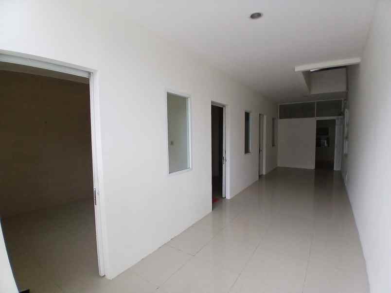 dijual rumah pakuwon city surabaya