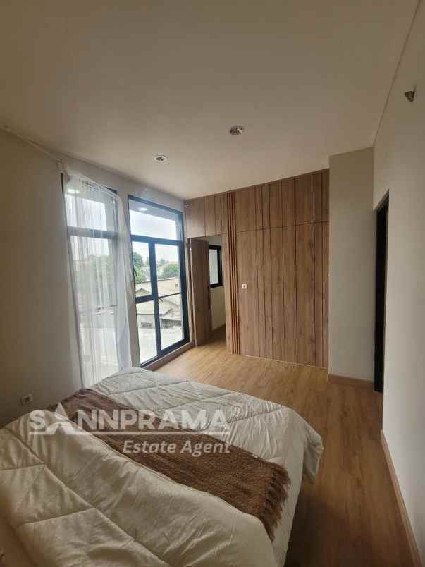 dijual rumah pamulang tangerang selatan