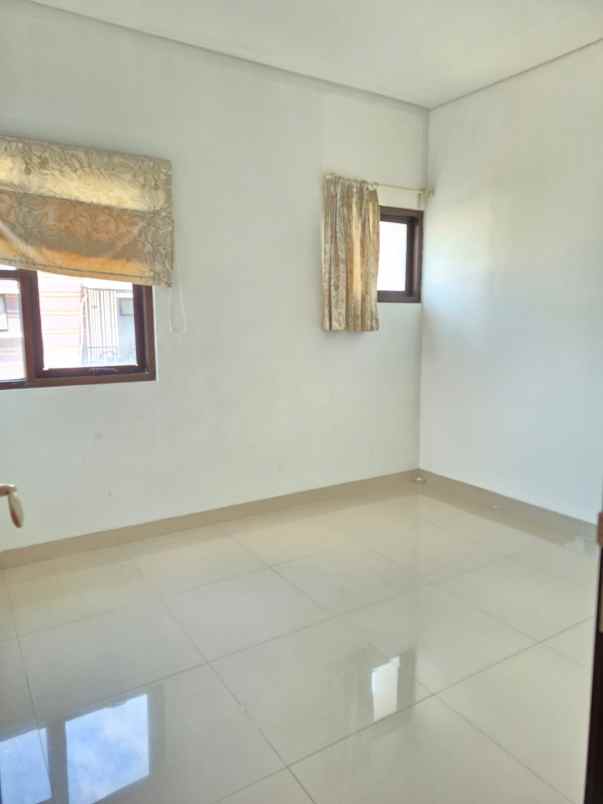 dijual rumah pamulang tangerang selatan