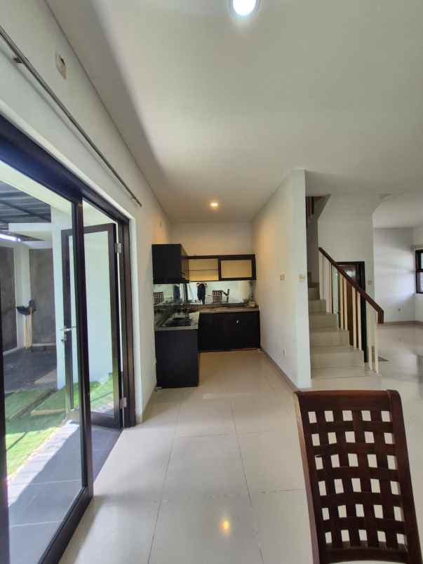 dijual rumah pamulang tangerang selatan