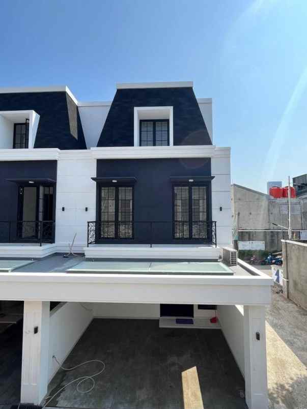 dijual rumah pancoran