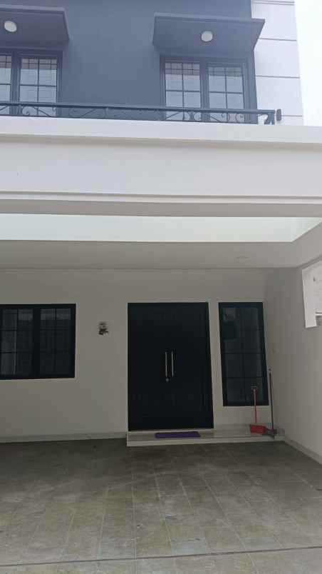 dijual rumah pancoran
