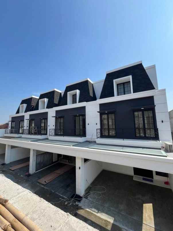 dijual rumah pancoran