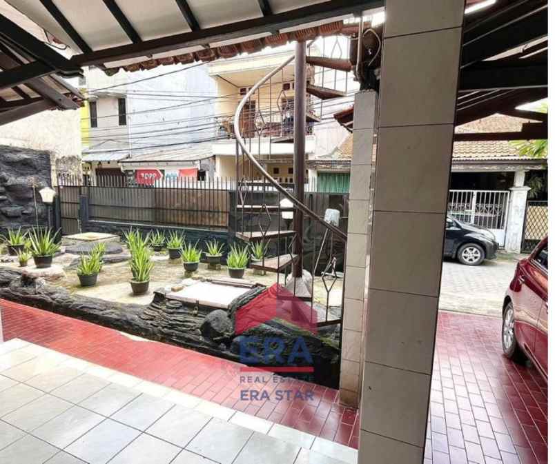 dijual rumah pancoran barat pancoran