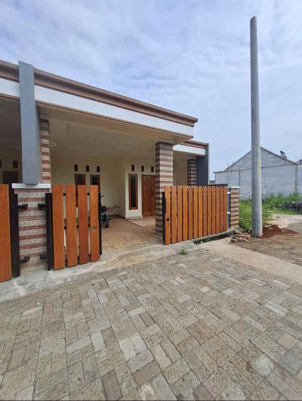 dijual rumah pancoran mas 5 menit ke