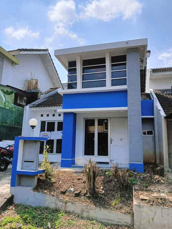 dijual rumah pandanaran hills