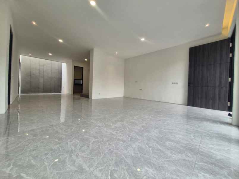 dijual rumah pandugo