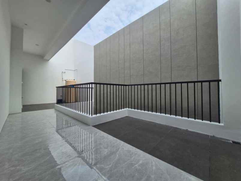 dijual rumah pandugo