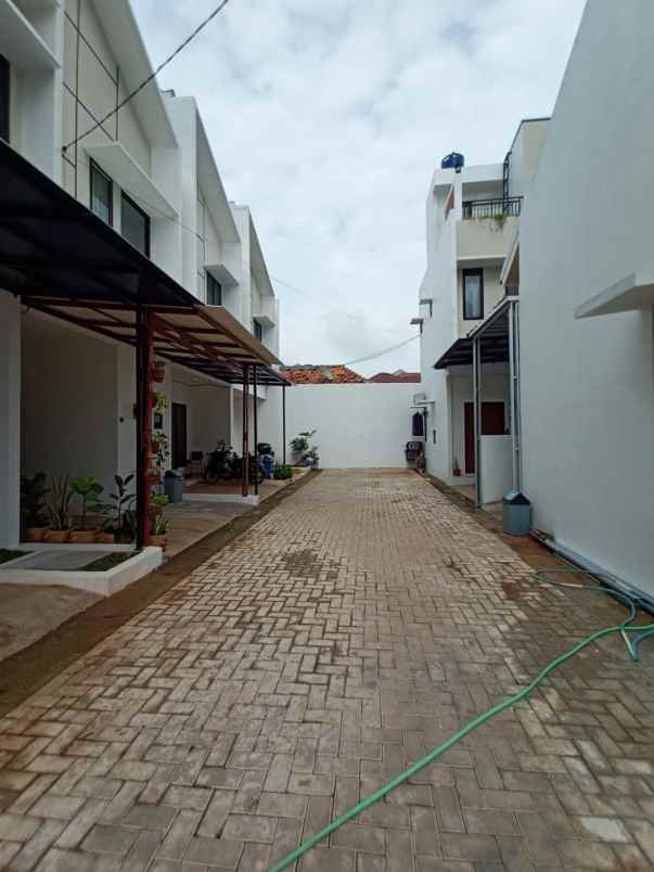 dijual rumah pasar minggu tanjung barat