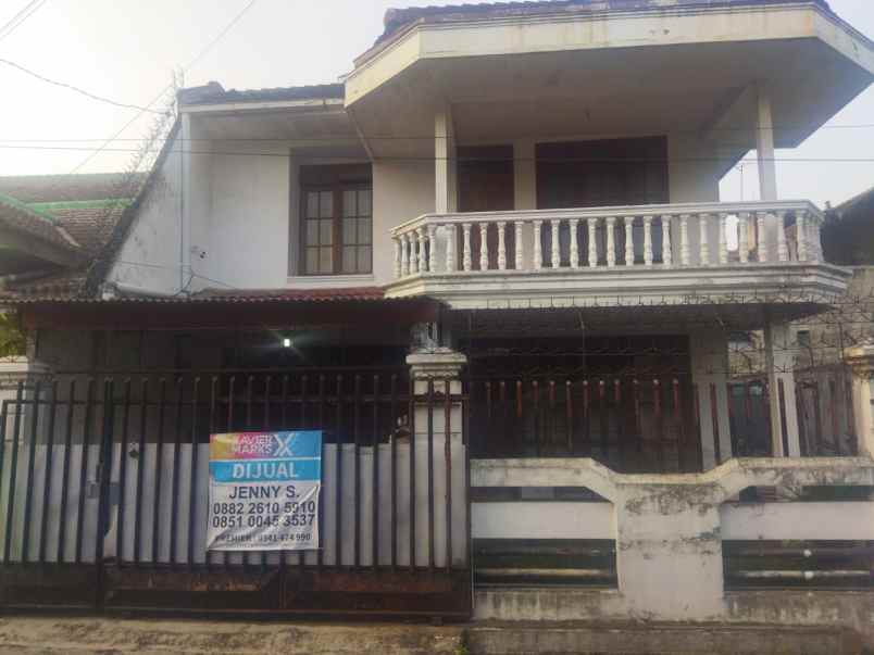 dijual rumah perabot jadul