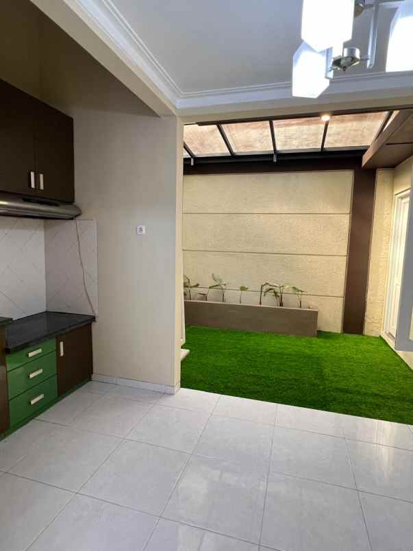 dijual rumah permata jingga suhat kota