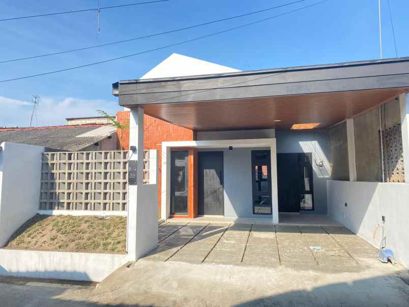 dijual rumah perum guwosari blok 4 no