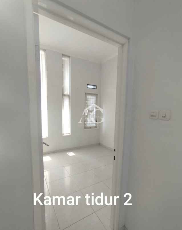 dijual rumah perum permata jingga malang