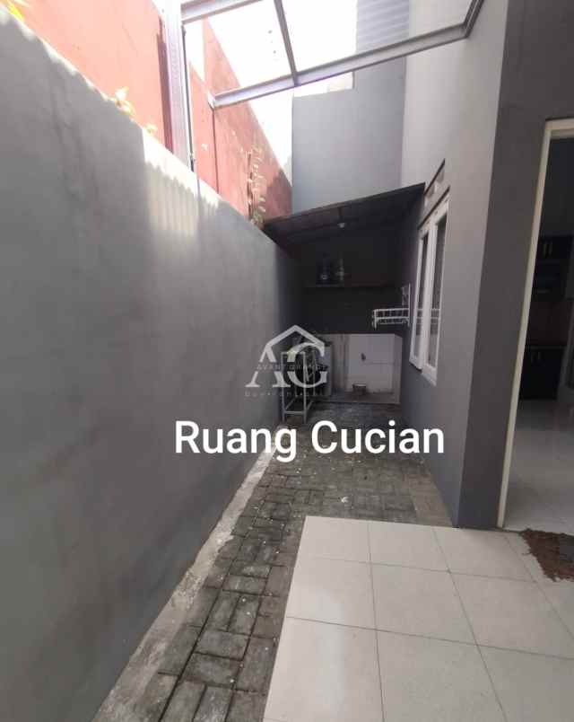 dijual rumah perum permata jingga malang