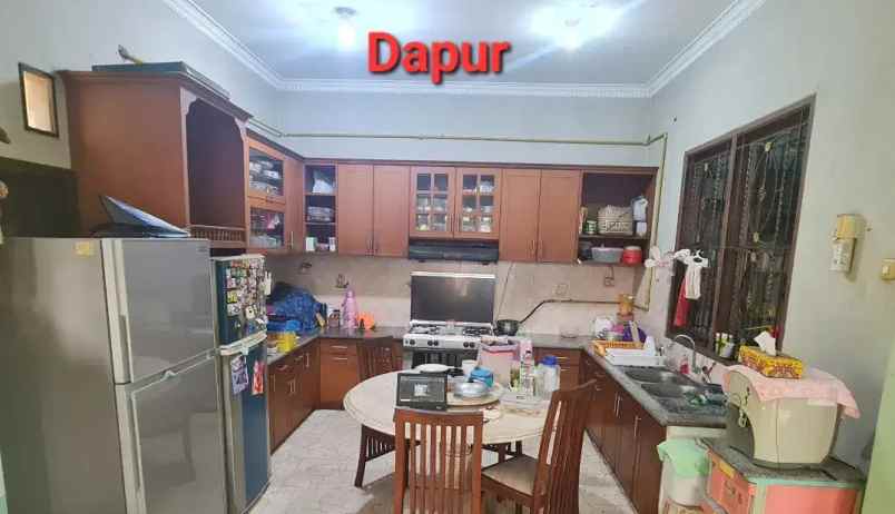 dijual rumah perum taman modern mampang