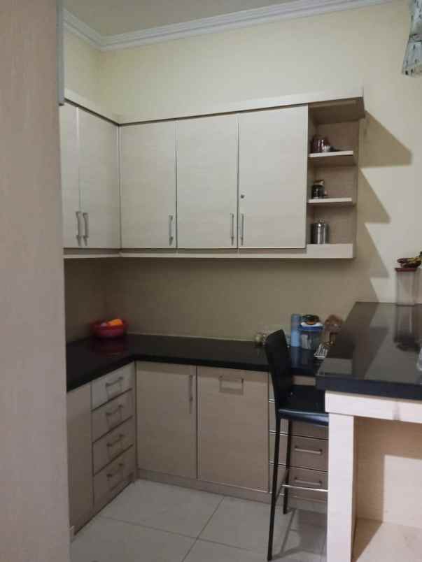 dijual rumah perumahan citra indah city