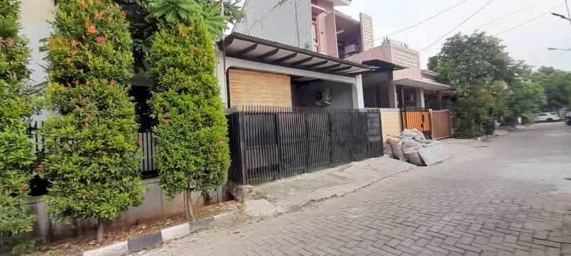 dijual rumah perumahan maharaja