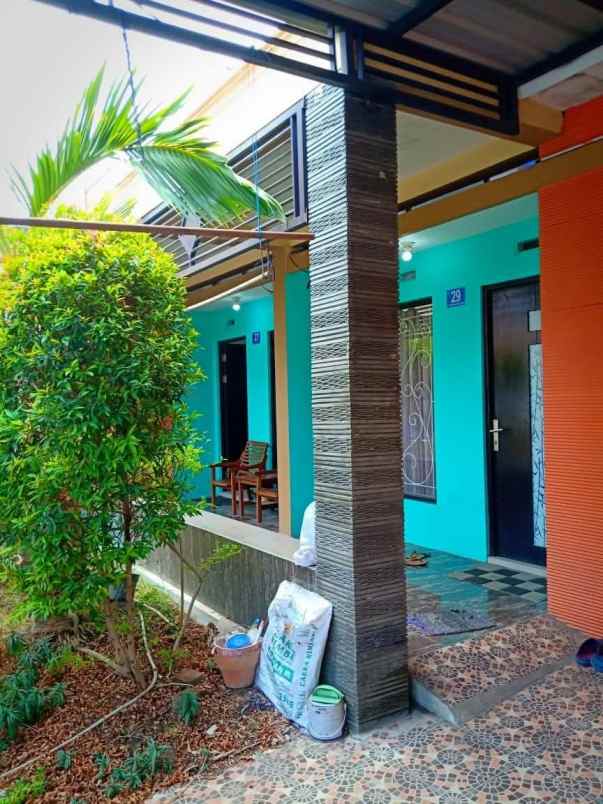 dijual rumah perumahan palm oasis