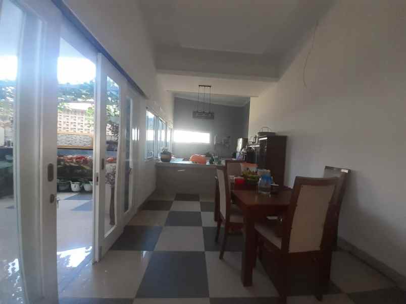 dijual rumah perumahan permata karisma