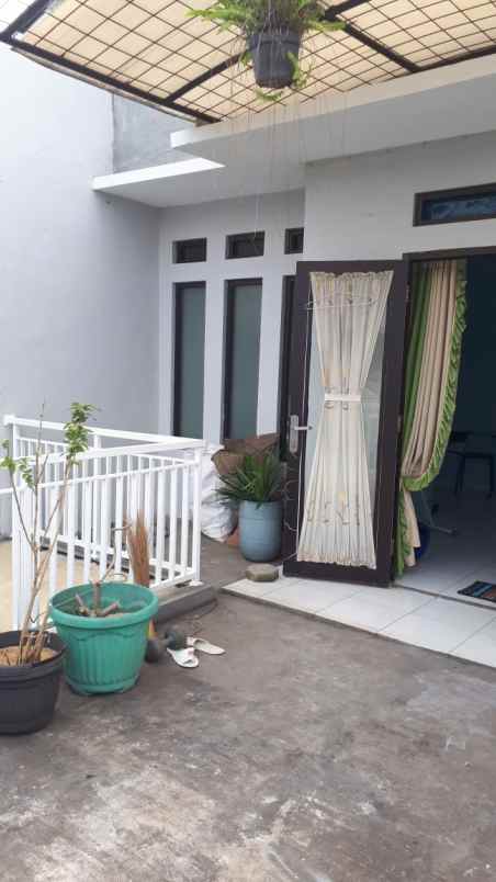 dijual rumah perumahan pondok jagung 2